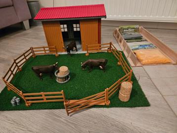 Bruder boerderij met koeien/ kids globe weiland en silo beschikbaar voor biedingen