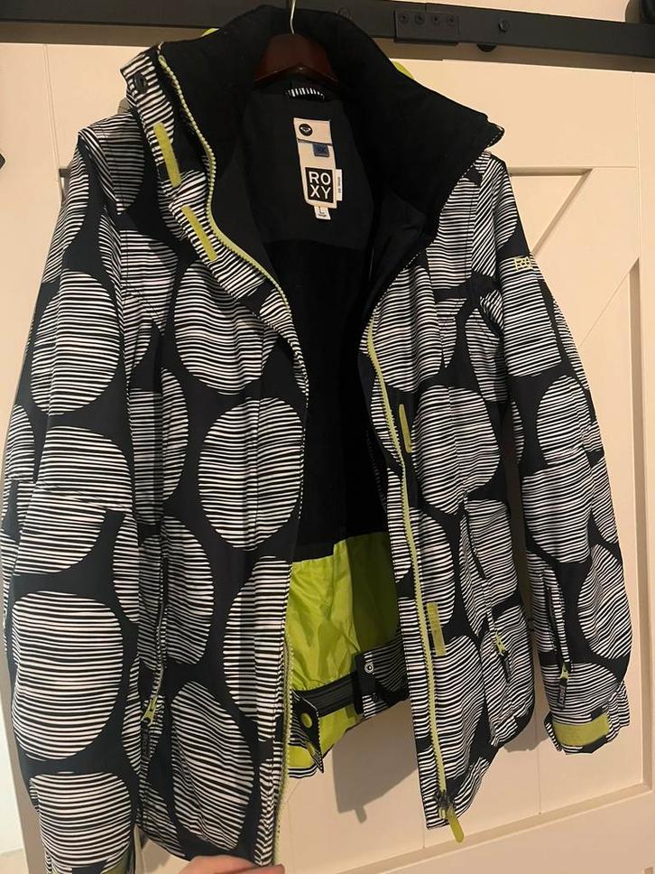 Roxy ski jas maat L / 40, Kleding | Dames, Wintersportkleding, Zo goed als nieuw, Jack, Maat 38/40 (M), Ophalen of Verzenden