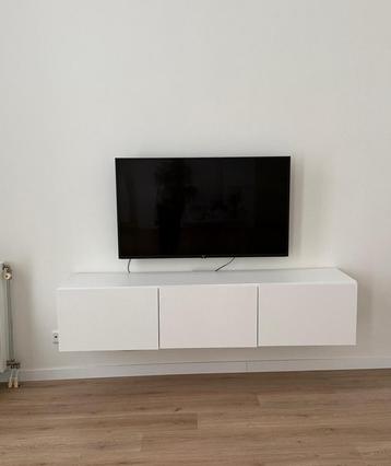 IKEA Besta TV-meubel beschikbaar voor biedingen
