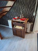 Prachtig gerestaureerd radiomeubel van tönfunk, Antiek en Kunst, Antiek | Tv's en Audio, Ophalen of Verzenden