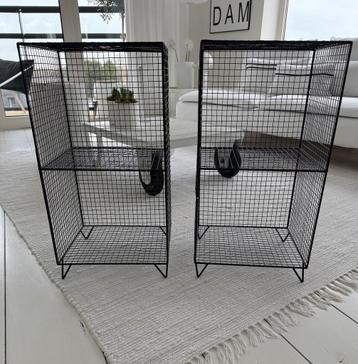 Draadkastjes zwart €30,- samen MOET WEG beschikbaar voor biedingen