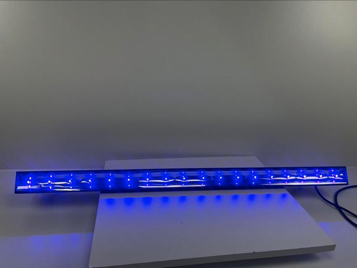 SHOWTEC UV LEDBAR 100cm 18x3Watt Norm €215,00 nu €90,00 TOP, Muziek en Instrumenten, Licht en Laser, Zo goed als nieuw, Licht