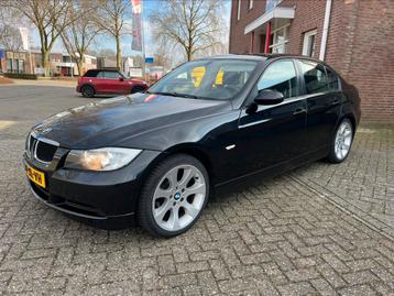 BMW 3-Serie 2.0 I 318 2007 Zwart met Nwe APK beschikbaar voor biedingen