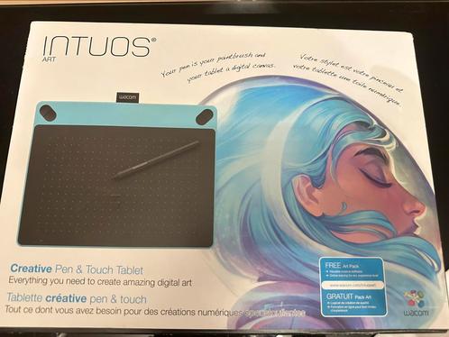 Wacom Intuos Creative Pen & Touch Tablet Medium mint blauw, Computers en Software, Tekentablets, Gebruikt, Ophalen