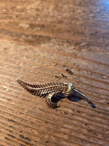 Vintage gouden broche  beschikbaar voor biedingen