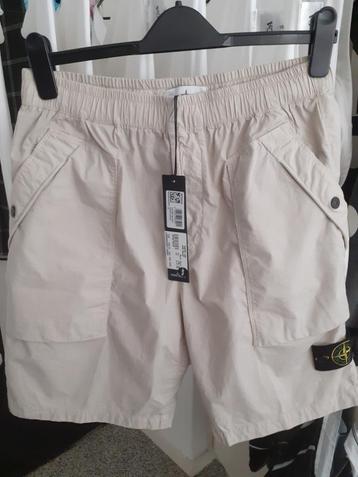Stone Island L100009 ‘Paracadute’ Shorts !!GLOEDNIEUW !! beschikbaar voor biedingen