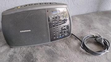 Draagbare radio Grundig beschikbaar voor biedingen