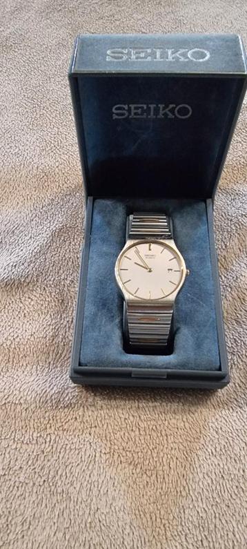 Oude Seiko horloge. beschikbaar voor biedingen