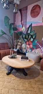 Ovale eiken salontafel met mat zwarte poten - 123x90, Ophalen, 100 tot 150 cm, Eikenhout, 50 tot 100 cm