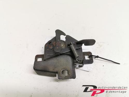 Slotmechaniek Motorkap van een Daihatsu Terios, Auto-onderdelen, Carrosserie en Plaatwerk, Daihatsu, Gebruikt, 3 maanden garantie