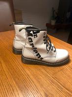 Dr. Martens Pascal Laarzen Maat 40, Kleding | Dames, Schoenen, Ophalen of Verzenden, Gedragen, Wit, Lage of Enkellaarzen