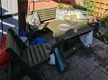 Houten tuin set met pot verf  beschikbaar voor biedingen