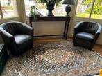 Twee donkerbruine leren club fauteuils, Antiek en Kunst, Ophalen