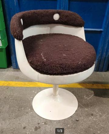 vintage tulpstoel tulip fauteuil beschikbaar voor biedingen