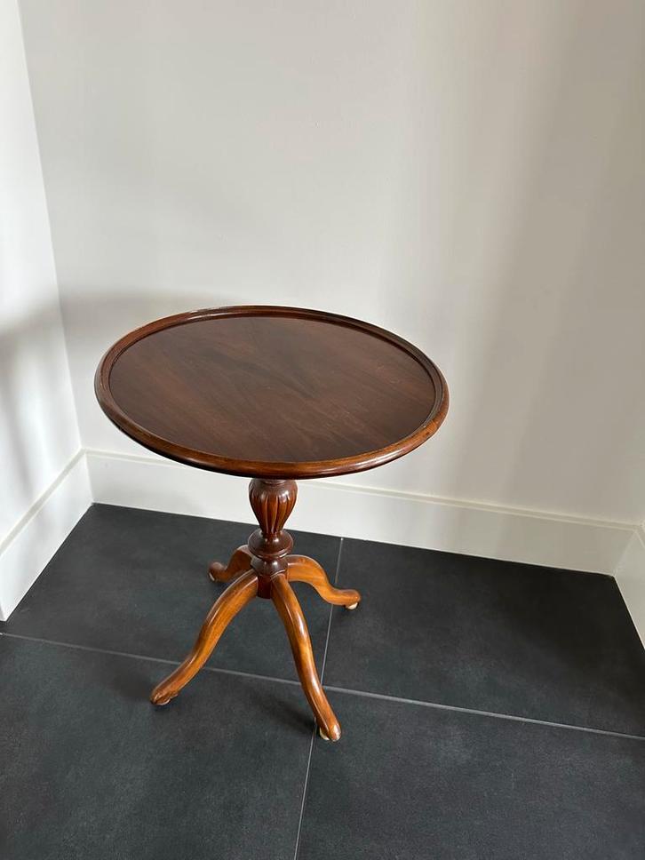 Antiek Bijzettafeltje - 41cm Doorsnede, Antiek en Kunst, Antiek | Meubels | Tafels, Ophalen of Verzenden