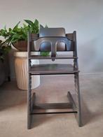 Stokke tripp trapp hazy grey nieuwste model 2020met babyset, Kinderen en Baby's, Kinderstoelen, Ophalen, Zo goed als nieuw, Meegroeistoel