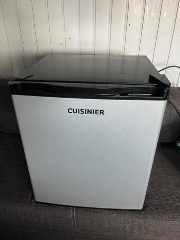 Mini Koelkast - Compact en Handig! beschikbaar voor biedingen