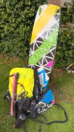 Kitsurfset compleet 11m, Watersport en Boten, Kitesurfen, Kitesurf-set, Twintip, Zo goed als nieuw, 11 m²