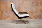 ZGAN witte leren Rob Parry Lotus lounge design draaifauteuil, Metaal, Rob Parry Lotus, Design, 75 tot 100 cm