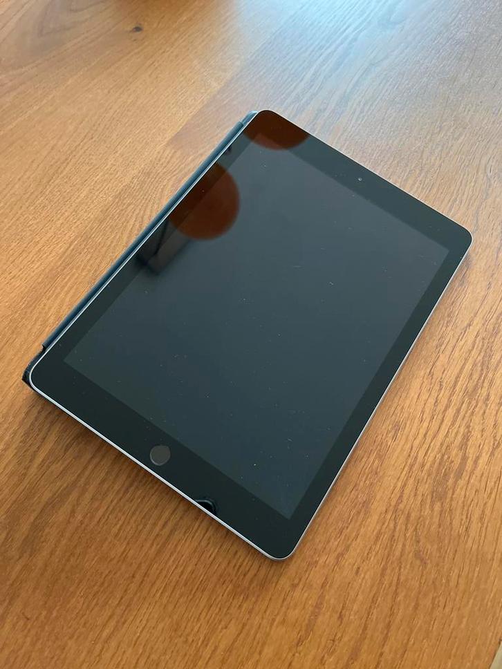 iPad 6e generatie (A1893) 128GB Grijs/zilver, Computers en Software, Apple iPads, Gebruikt, Apple iPad, Wi-Fi, 9 inch, 128 GB