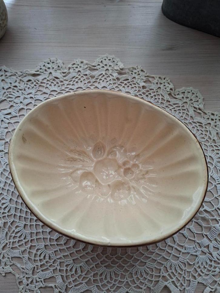 Oude puddingvorm van Boch, Antiek en Kunst, Antiek | Keukenbenodigdheden, Ophalen of Verzenden