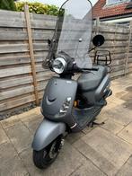 Sym fiddle 2 50s  2021 inclusief slot hoes en helm (maat m), Fietsen en Brommers, Scooters | SYM, Ophalen, Maximaal 45 km/u, Zo goed als nieuw