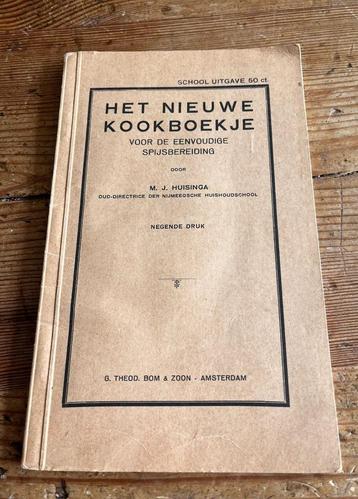 Kookboekjes huishoudschool jaren 30 beschikbaar voor biedingen