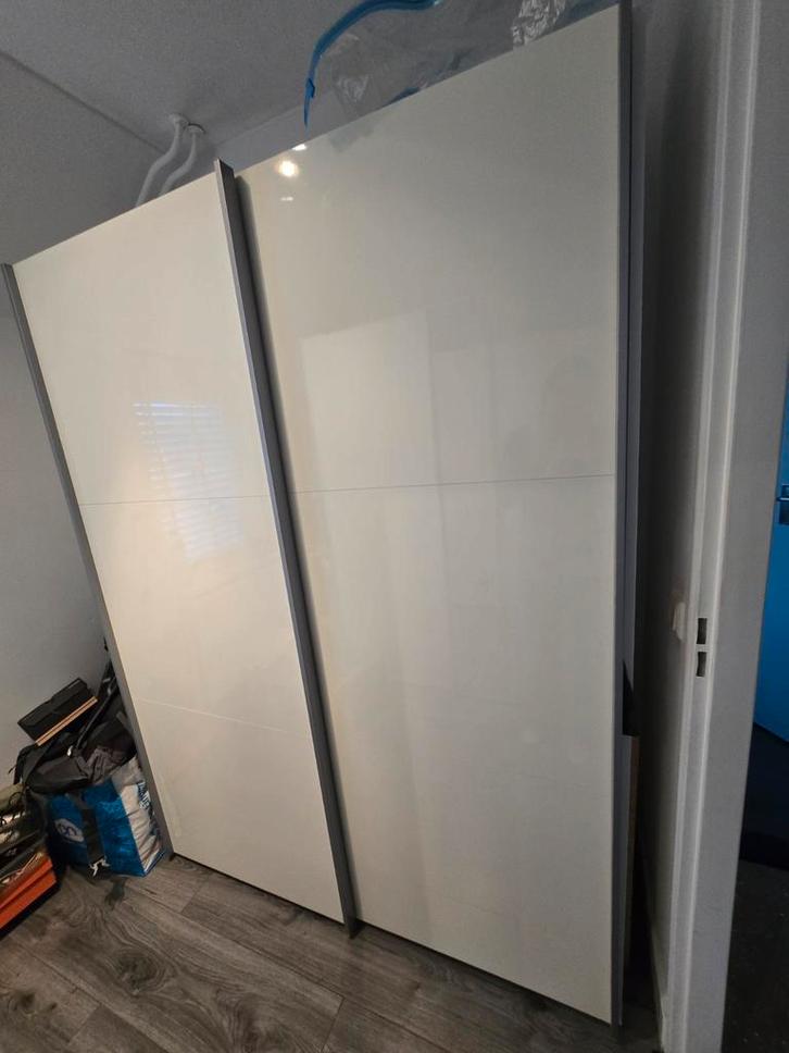 Ruime witte kledingkast met schuifdeuren, Huis en Inrichting, Kasten | Kledingkasten, Gebruikt, 200 cm of meer, 150 tot 200 cm