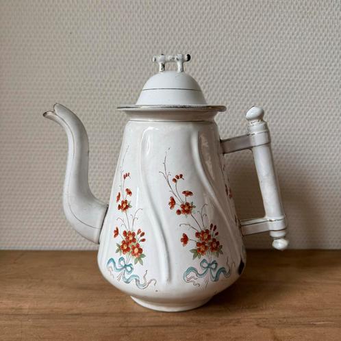 Antieke Emaille Koffiepot, Wit met Bloemdecor, Theepot, Antiek en Kunst, Antiek | Emaille, Ophalen of Verzenden