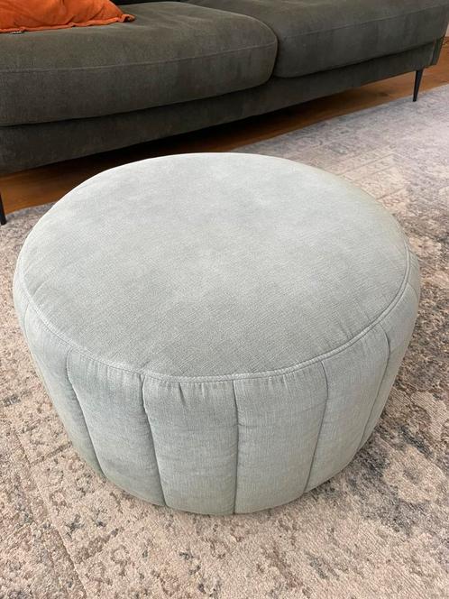 Poef van Jysk - kleur grijs-blauw – €25, Huis en Inrichting, Banken | Voetenbanken en Poefen, Zo goed als nieuw, 50 tot 75 cm