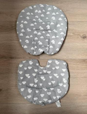 Stokke Steps babyset kussen set grijs met wolken beschikbaar voor biedingen