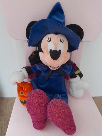 Knuffel van Minnie Mouse beschikbaar voor biedingen