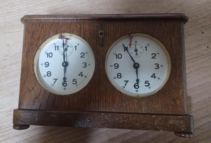 Schaakklok, Boeken, Sportboeken, Zo goed als nieuw, Balsport, Ophalen of Verzenden