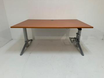 Go2 zit/sta bureau 150x100 ihv €195 ex