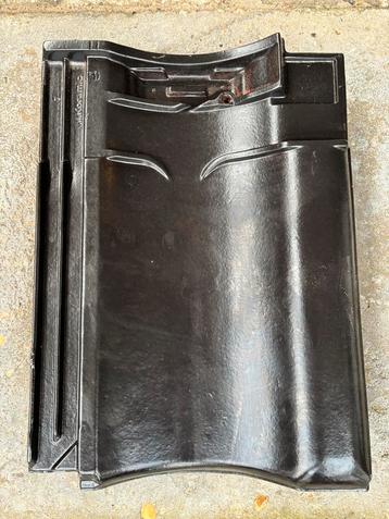 VHV Varia Dakpannen - Matzwart Verglaasd beschikbaar voor biedingen