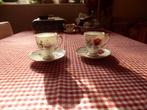 2 Engelse kop en schotels Royal Stafford Roses to remember., Huis en Inrichting, Keuken | Servies, Verzenden, Zo goed als nieuw