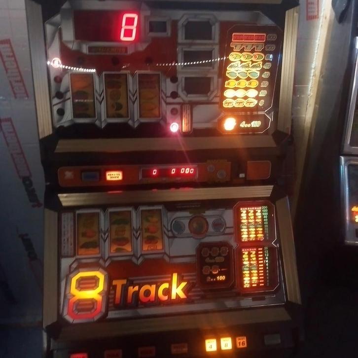 8 Track Gokkast van trident games, Verzamelen, Automaten | Gokkasten en Fruitautomaten, Gebruikt, Ophalen