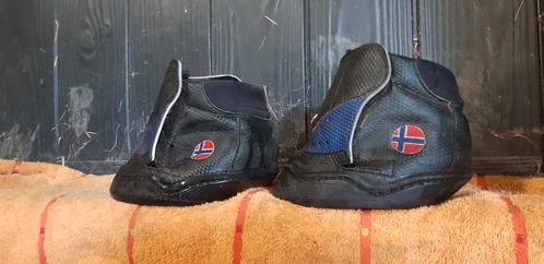 equine fusion  hoefschoenen maat 14, Dieren en Toebehoren, Paarden en Pony's | Beschermers, Gebruikt, Ophalen of Verzenden