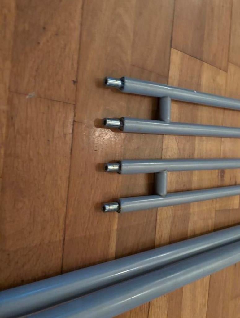 Glazen bureautafel - Modern en functioneel, Huis en Inrichting, Bureaus, Demontabel, Gebruikt, Ophalen of Verzenden, Grijs