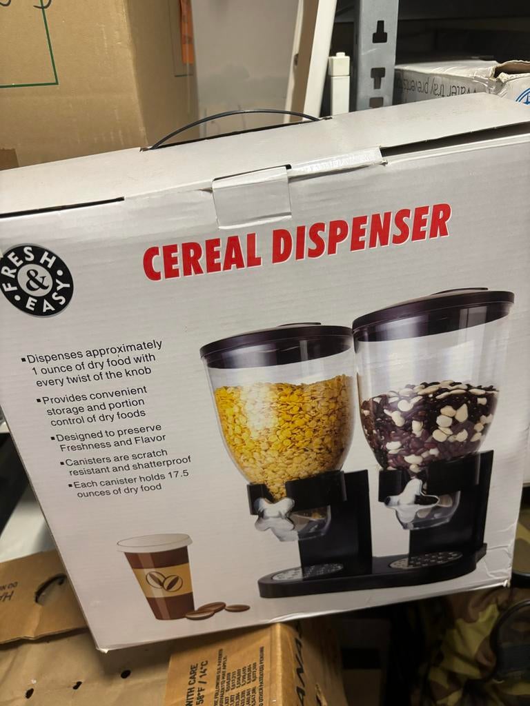 Dispenser voor cornflakes of pindas enz, Ophalen, Zo goed als nieuw