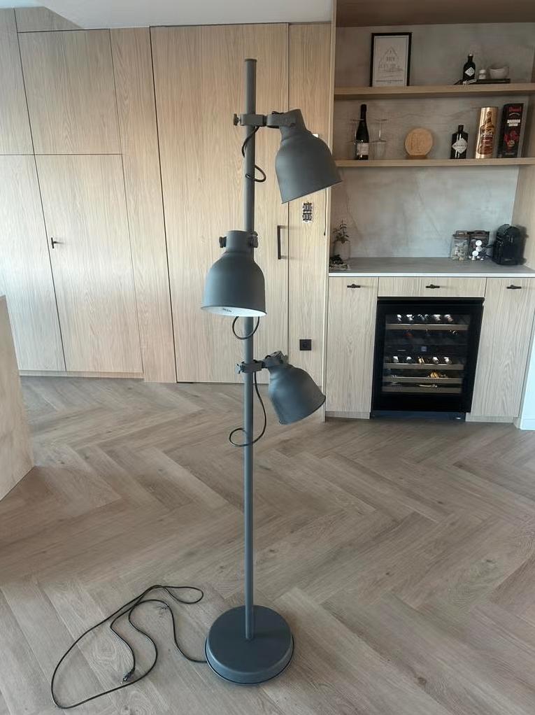 Staande lamp HEKTAR IKEA, Ophalen, Zo goed als nieuw, Metaal, 150 tot 200 cm