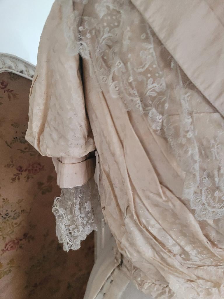 Antieke Victoriaanse kleding op paspop set prijs 125, Antiek en Kunst, Antiek | Kleding en Accessoires, Ophalen of Verzenden, Dames