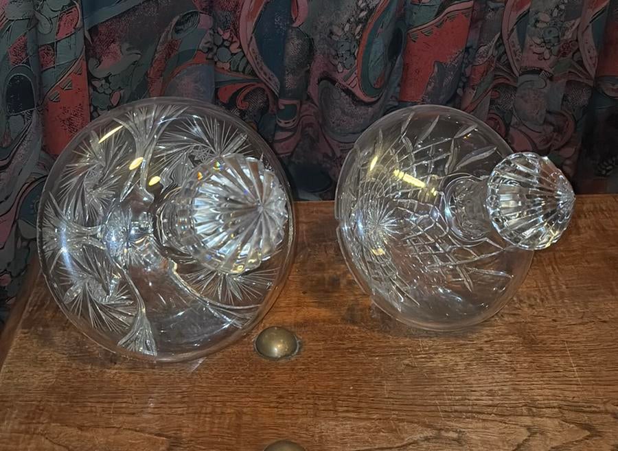 LIGGENDE KRISTALLEN KARAF, Antiek en Kunst, Antiek | Glas en Kristal, Ophalen