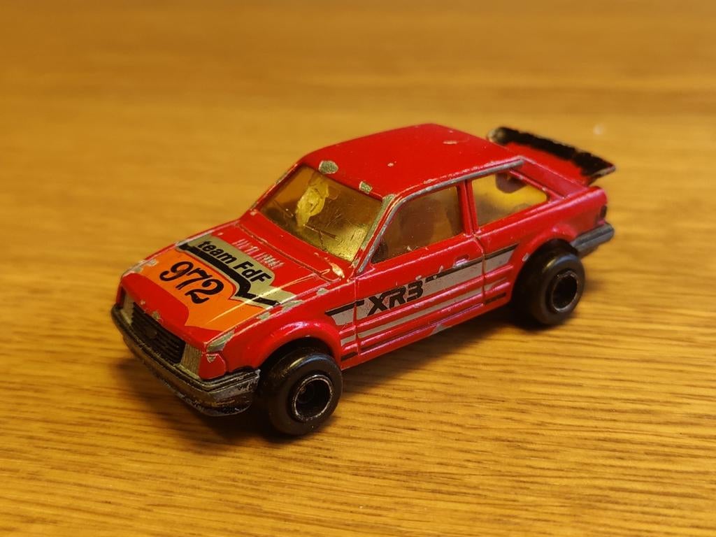Majorette Ford Escort XR3 ROOD, Ophalen of Verzenden, Zo goed als nieuw, Auto