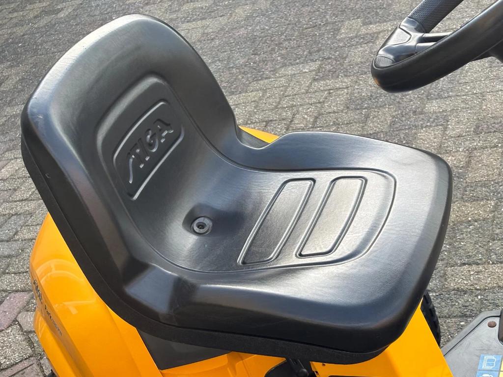 Stiga Gebruikte frontmaaier 2 cil. met stuurbekr. 95cm, Tuin en Terras, Zitmaaiers, Gebruikt, Stiga