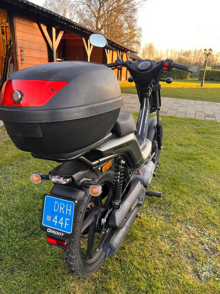 Rieju bye bike scooter met koffer, Ophalen, Gebruikt, Maximaal 45 km/u