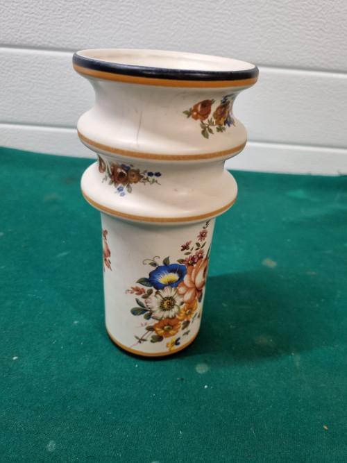 vaas fleur handwerk gouda holland met bloemen, Huis en Inrichting, Woonaccessoires | Vazen, Ophalen of Verzenden, 'T Olde Gre-j