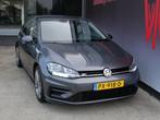 Volkswagen Golf 1.5 TSI R-LINE | AUTOMAAT | KEYLESS | LEER |, Gebruikt, Euro 6, 4 cilinders, 150 pk