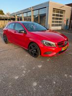 ✅Mercedes-Benz A-Klasse A180 Automaat 2013 Rood✅, 4 cilinders, Leder en Stof, 1200 kg, Particulier