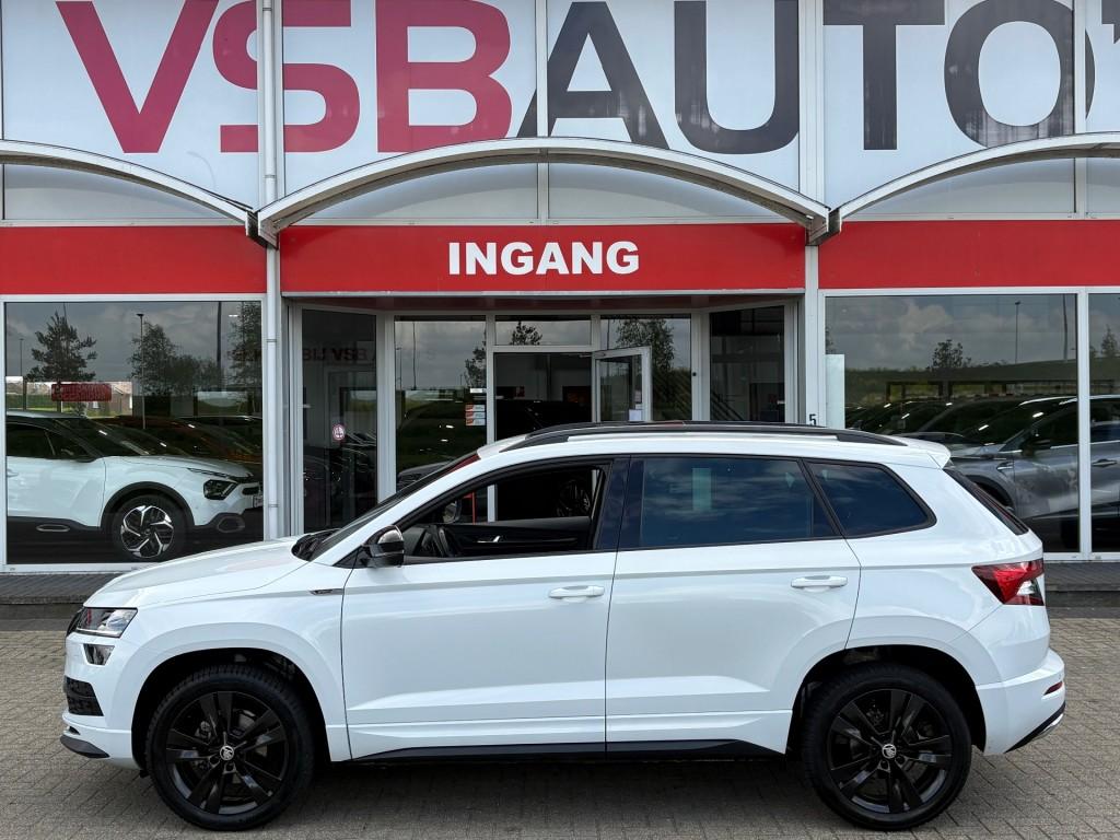 Skoda KAROQ 1.5 TSI ACT 150PK AUT. SPORT-LINE PANO-DAK NAVI, Automaat, Huisgarantie, Wit, Karoq